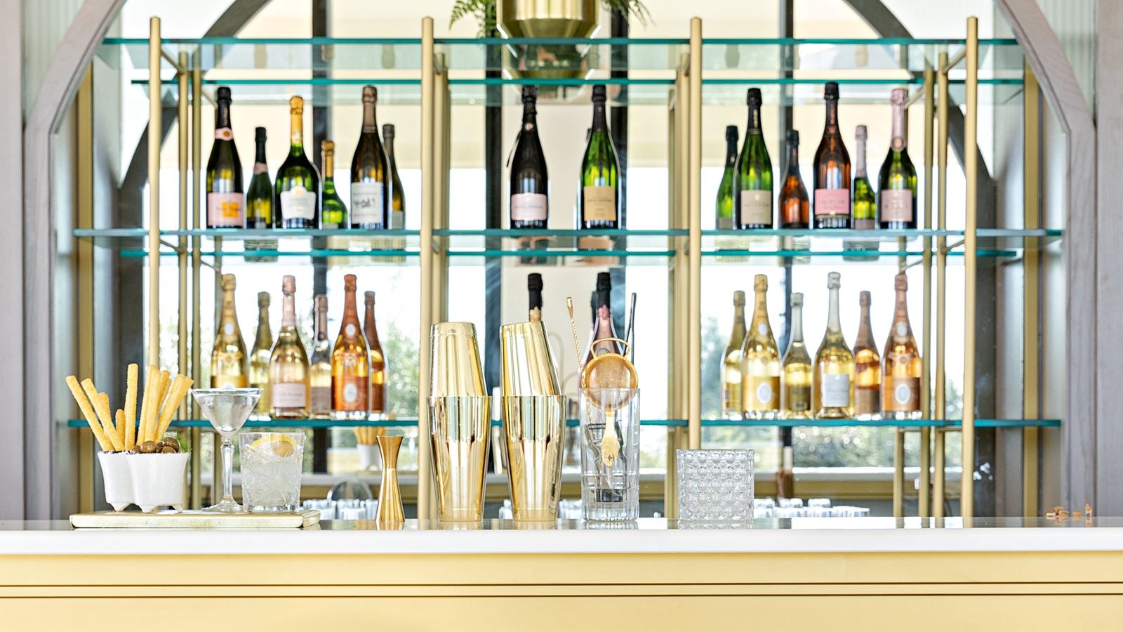 bars-merlins-bar-restaurant