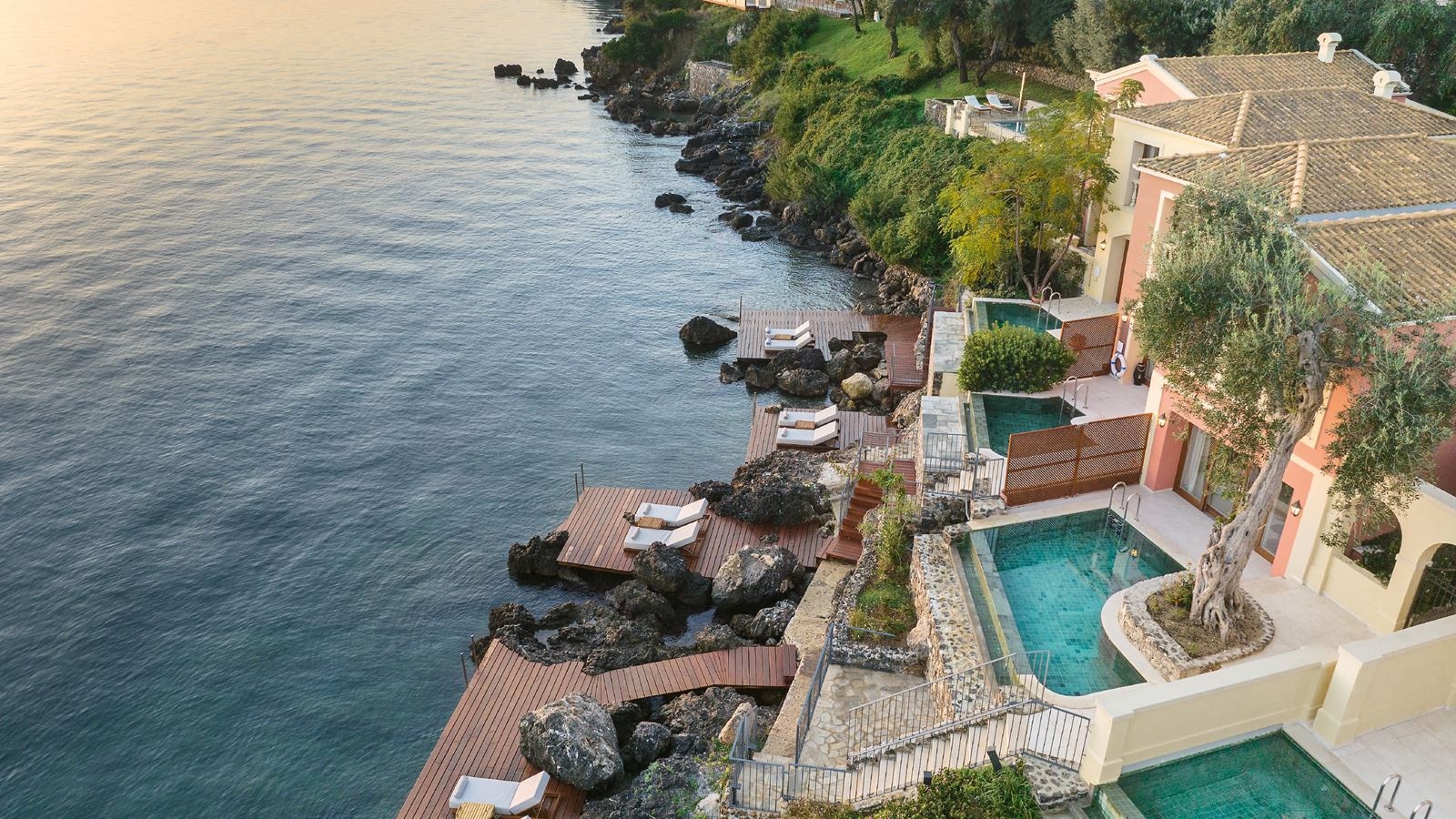 rooms-2bedroom-roc-villa-private-pool-waterfront-sea-deck