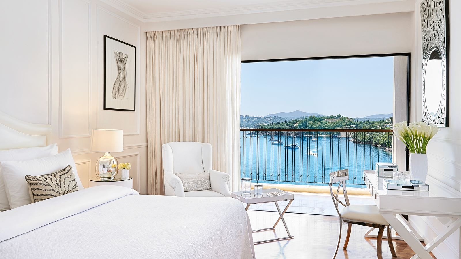 rooms-panoramic-guestroom-sea-view