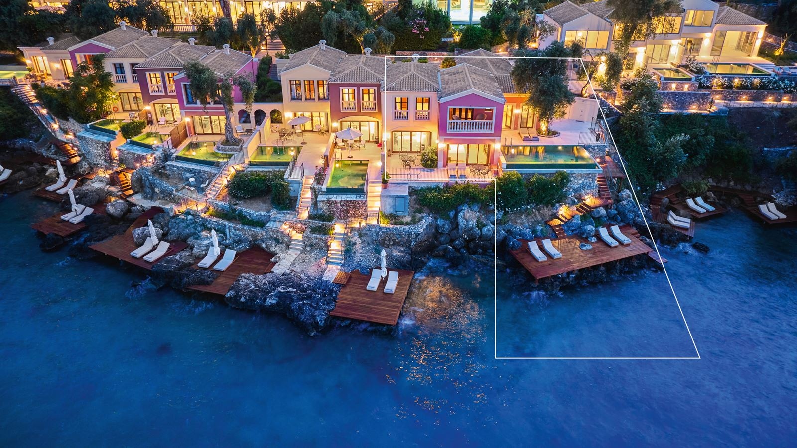 rooms-palazzo-odyssia-private-pool-on-the-rocs-4-bedroom