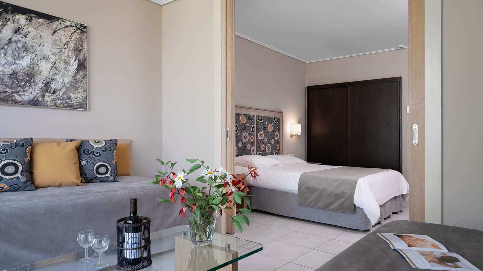 rooms-family-room-sea-view-bungalow