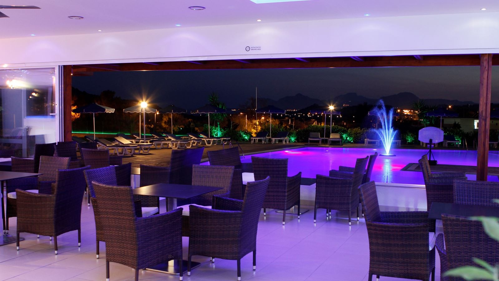 restaurants-restaurant