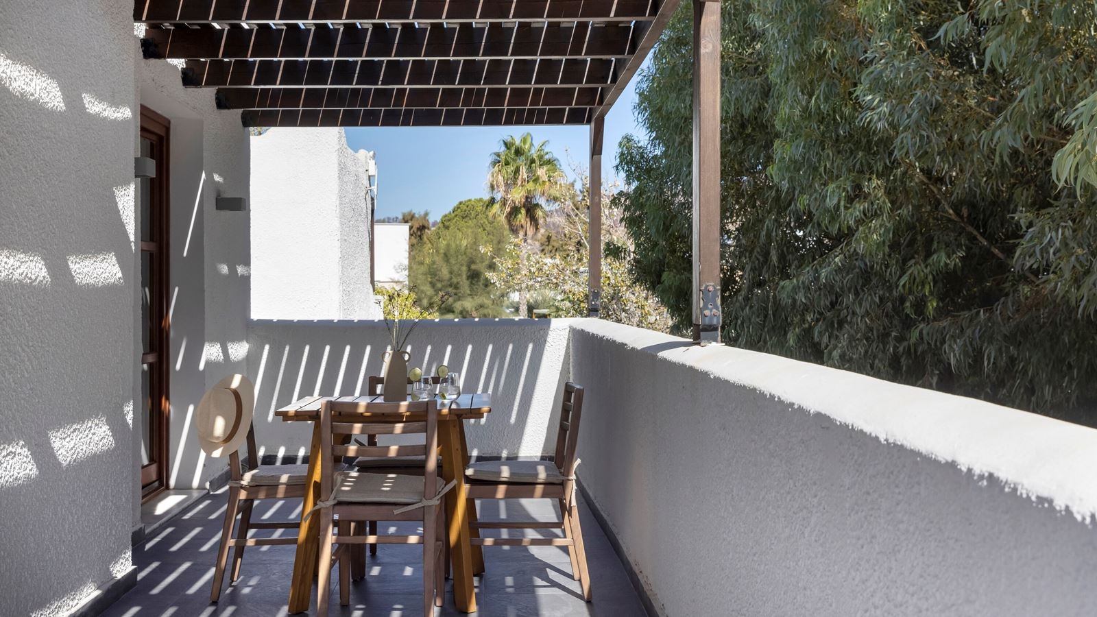 rooms-tropical-bungalow-suite