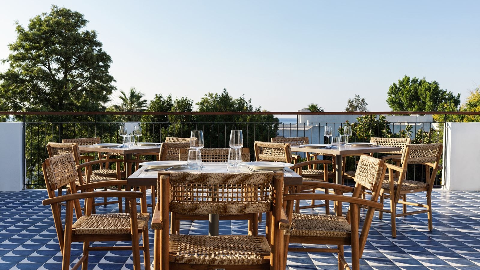 restaurants-meze-restaurant