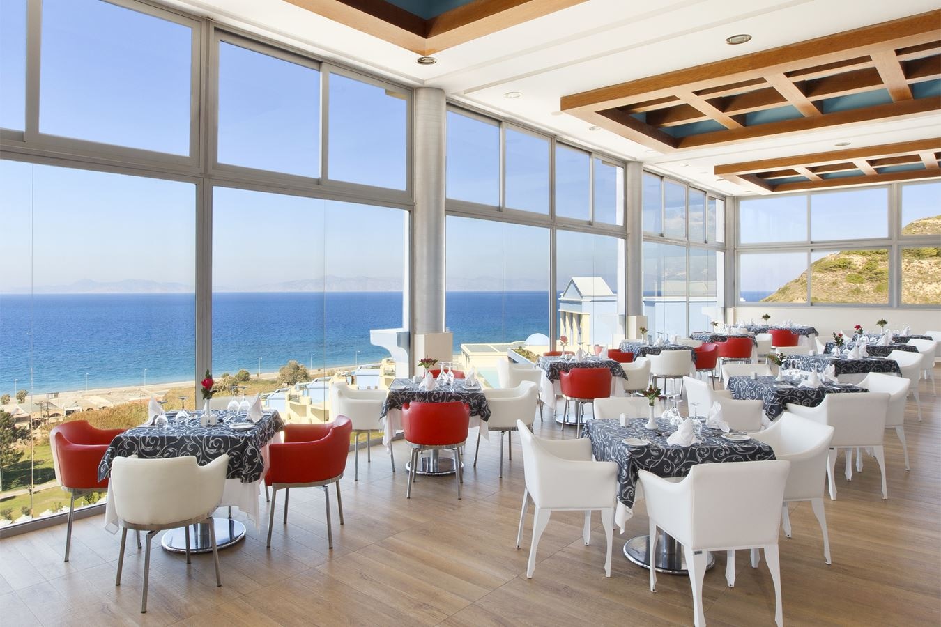 restaurants-porfyra-mediterranean-gourmet-restaurant