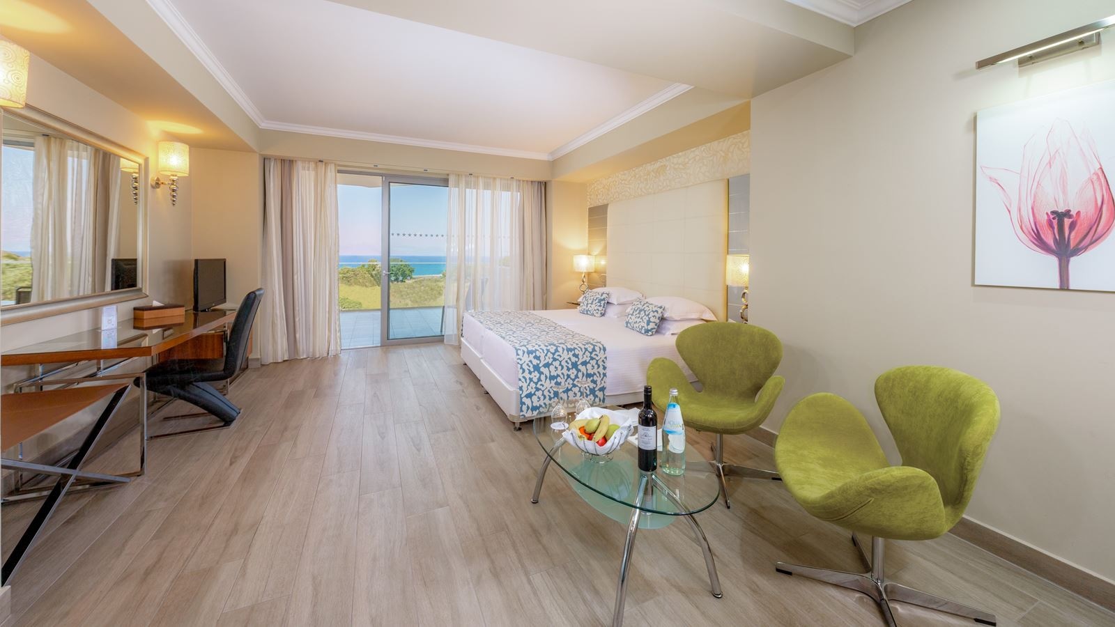 rooms-deluxe-rooms-side-sea-view-with-balcony