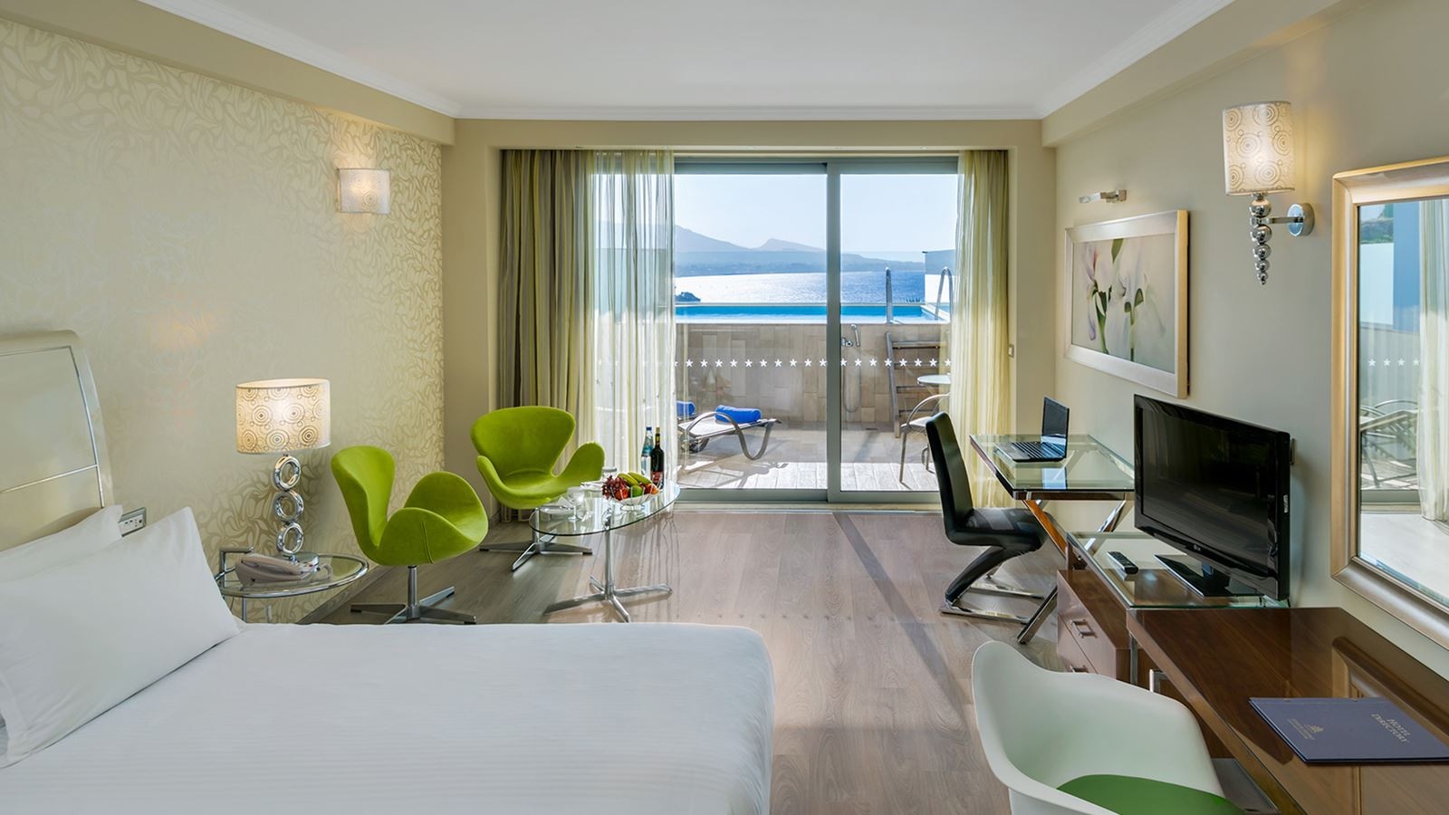 rooms-room-deluxe-singleuse-seaview-private-pool