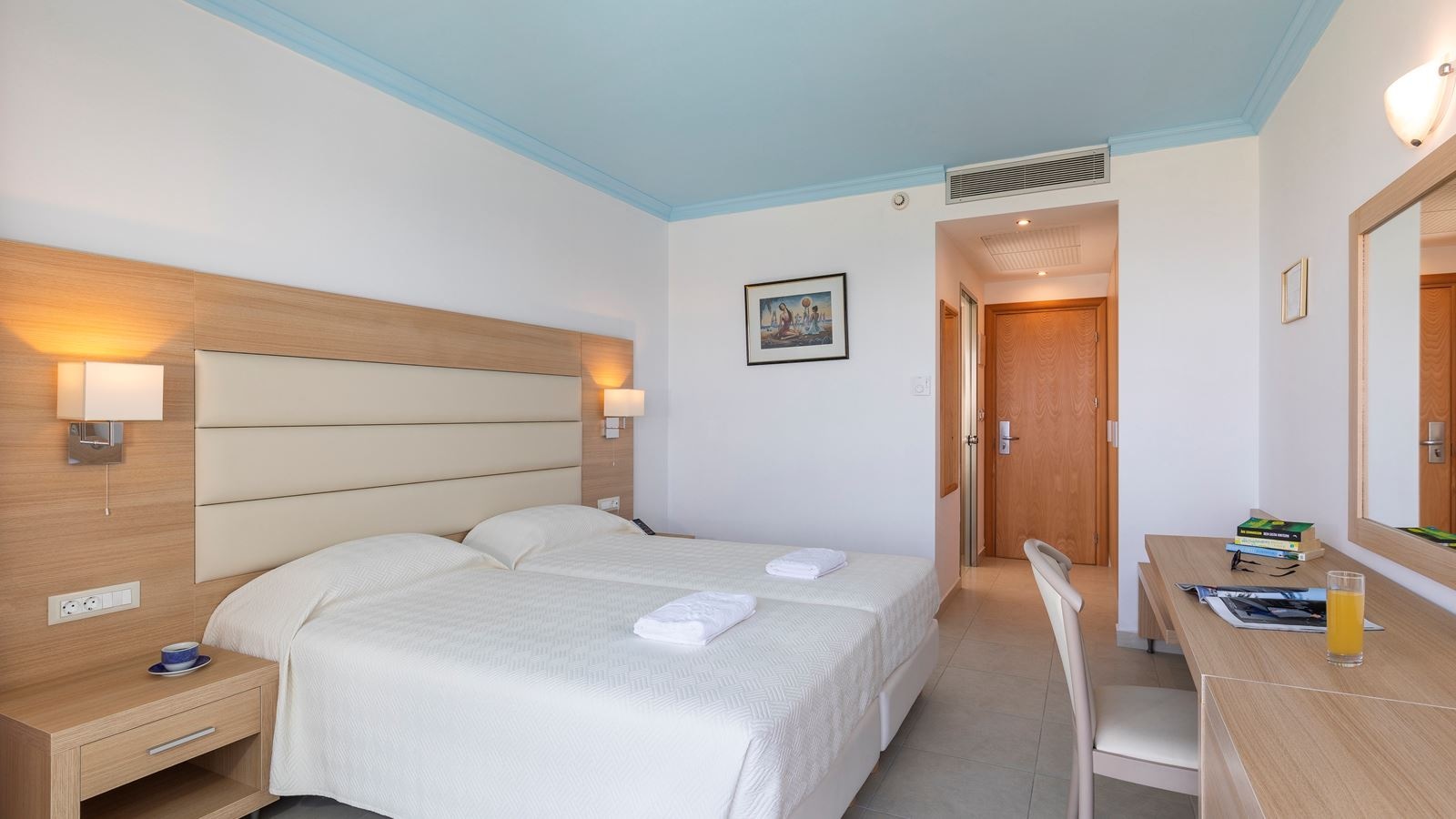 rooms-superior-land-view