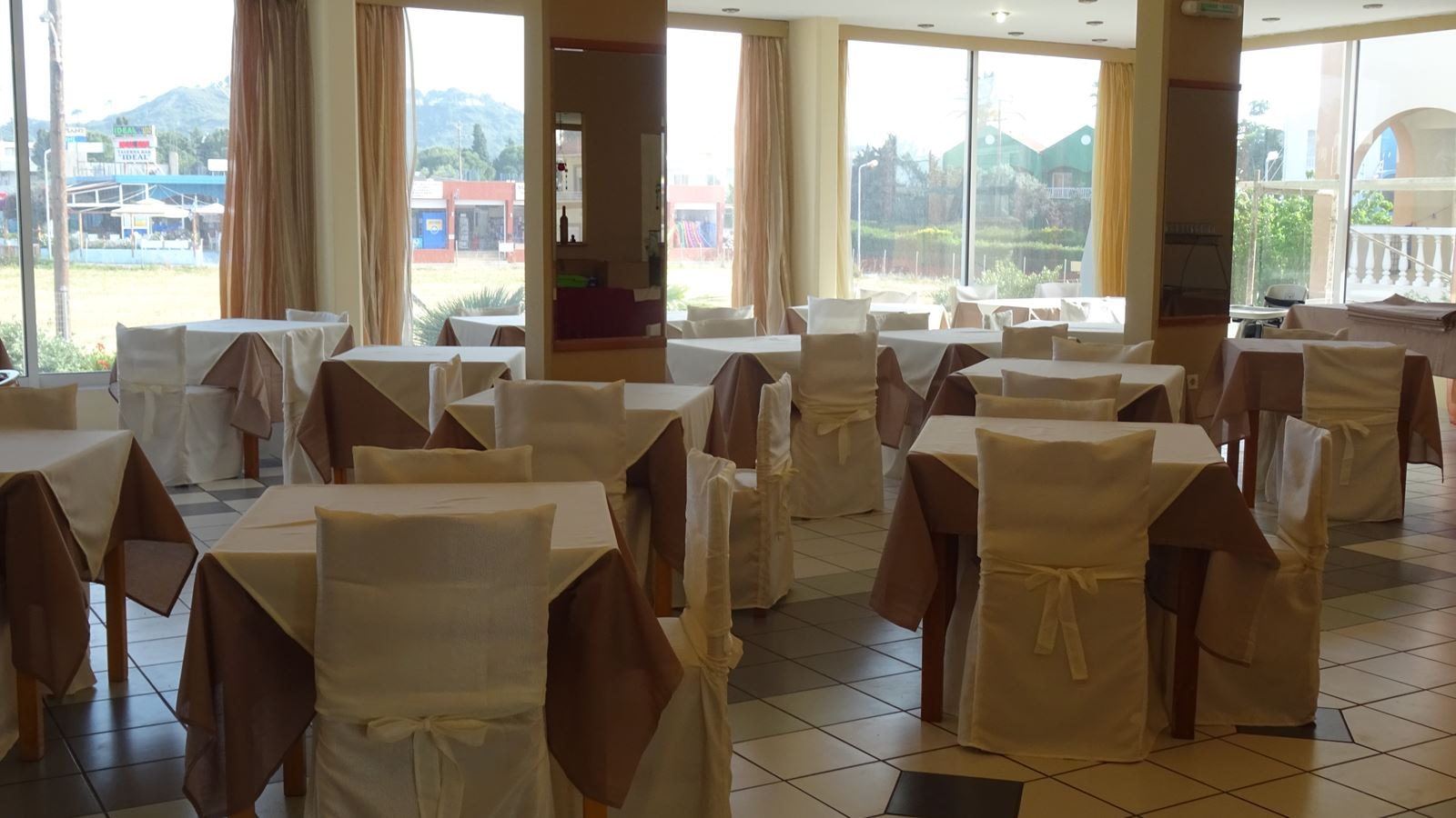 restaurants-restaurants