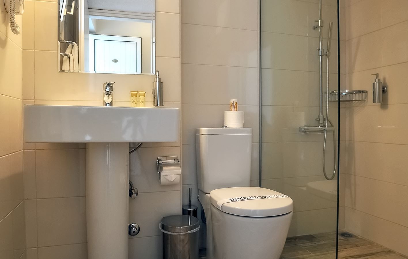 rooms-double-room-superior-side-sea-view