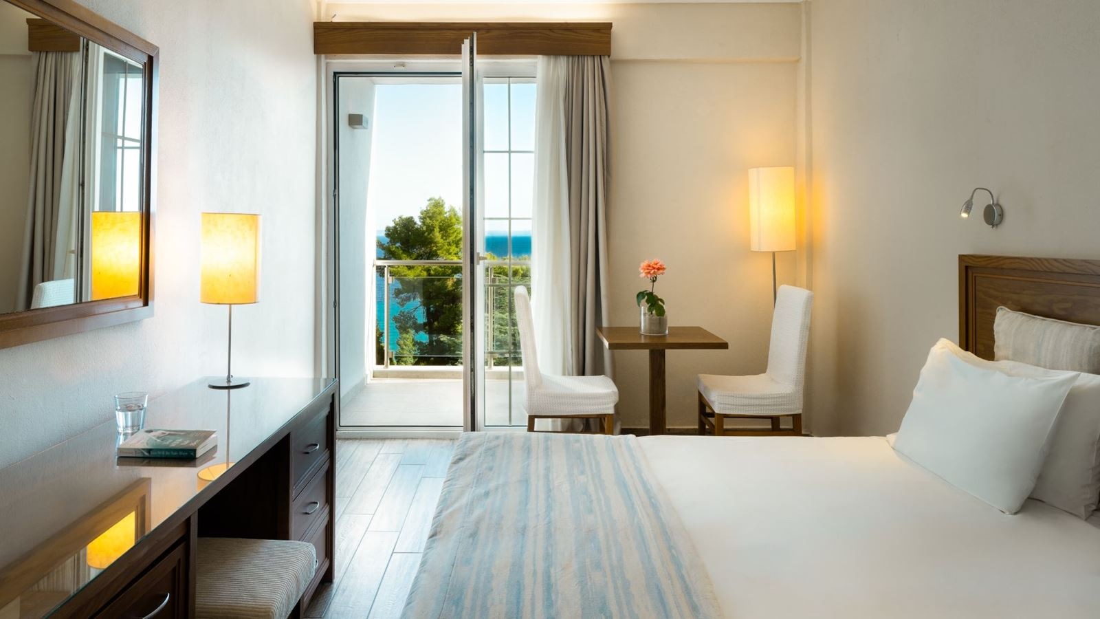 rooms-double-room-sea-view