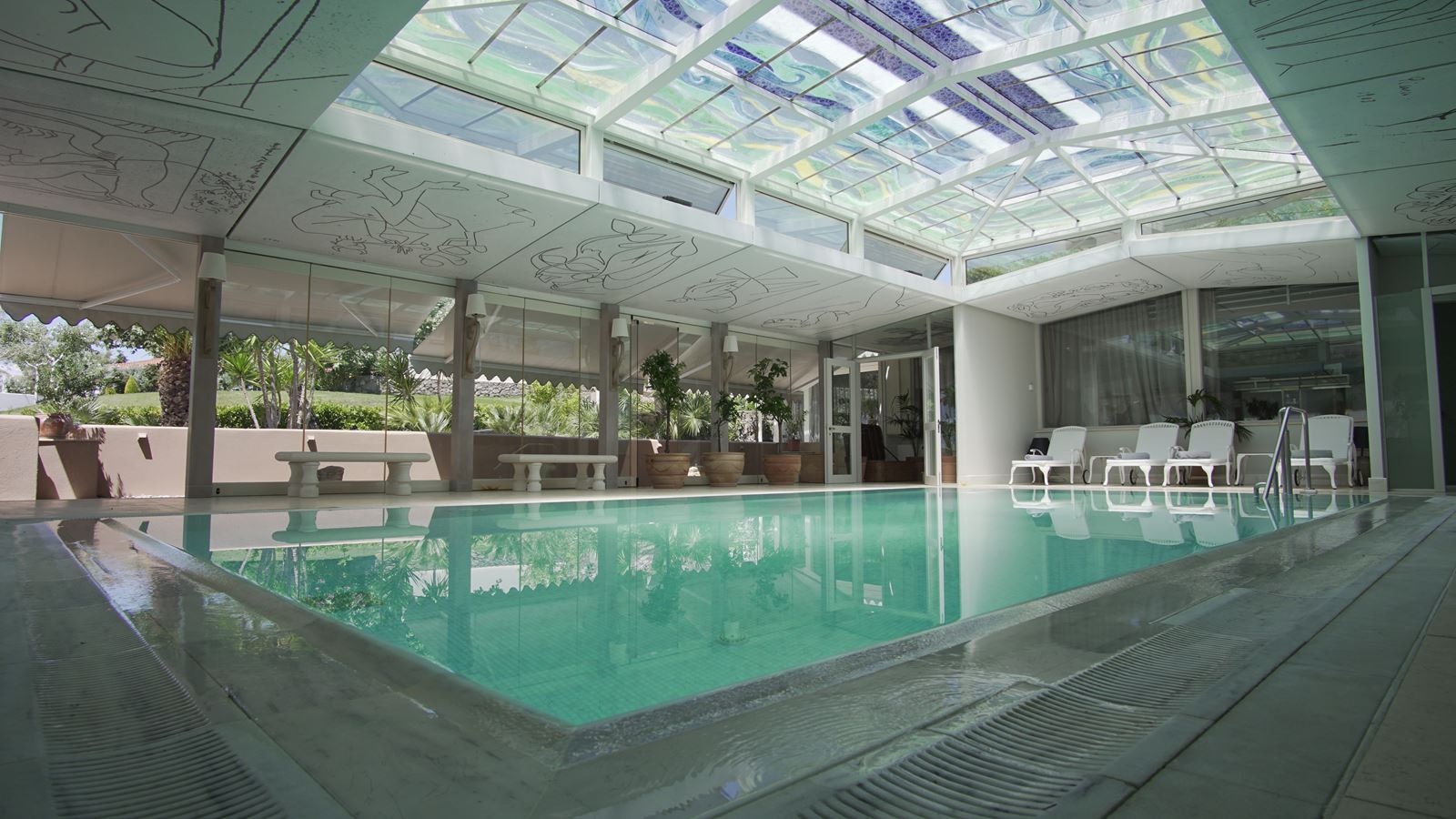 pools-indoor-pool