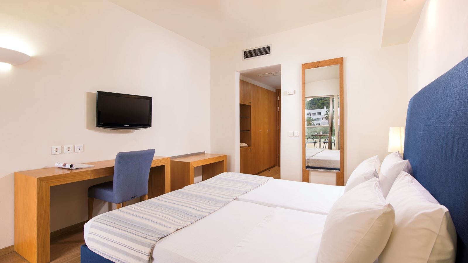 rooms-double-room-inland-view