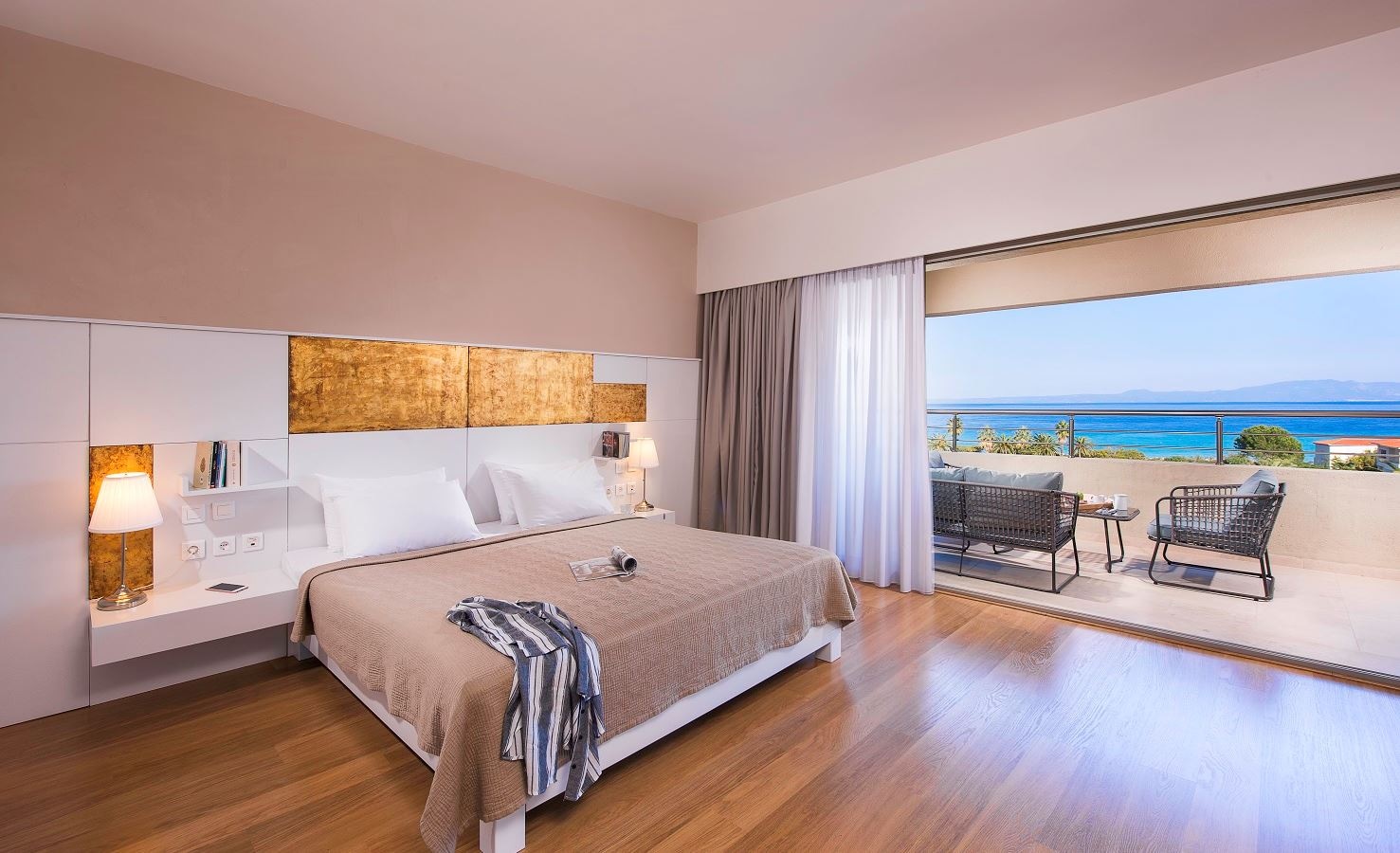 rooms-grand-suite-sea-view