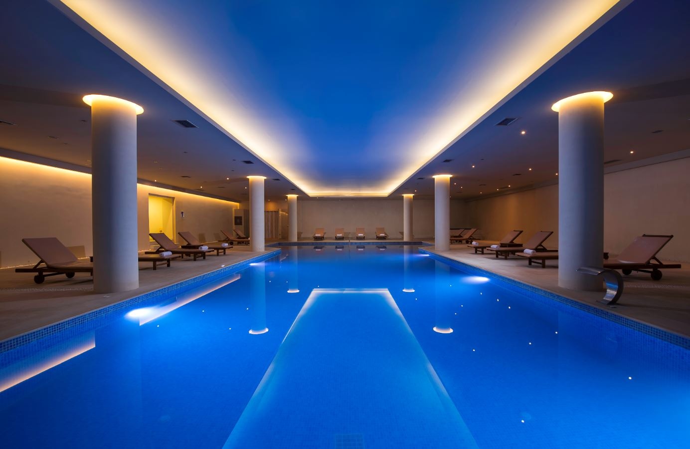 pools-indoor-pool