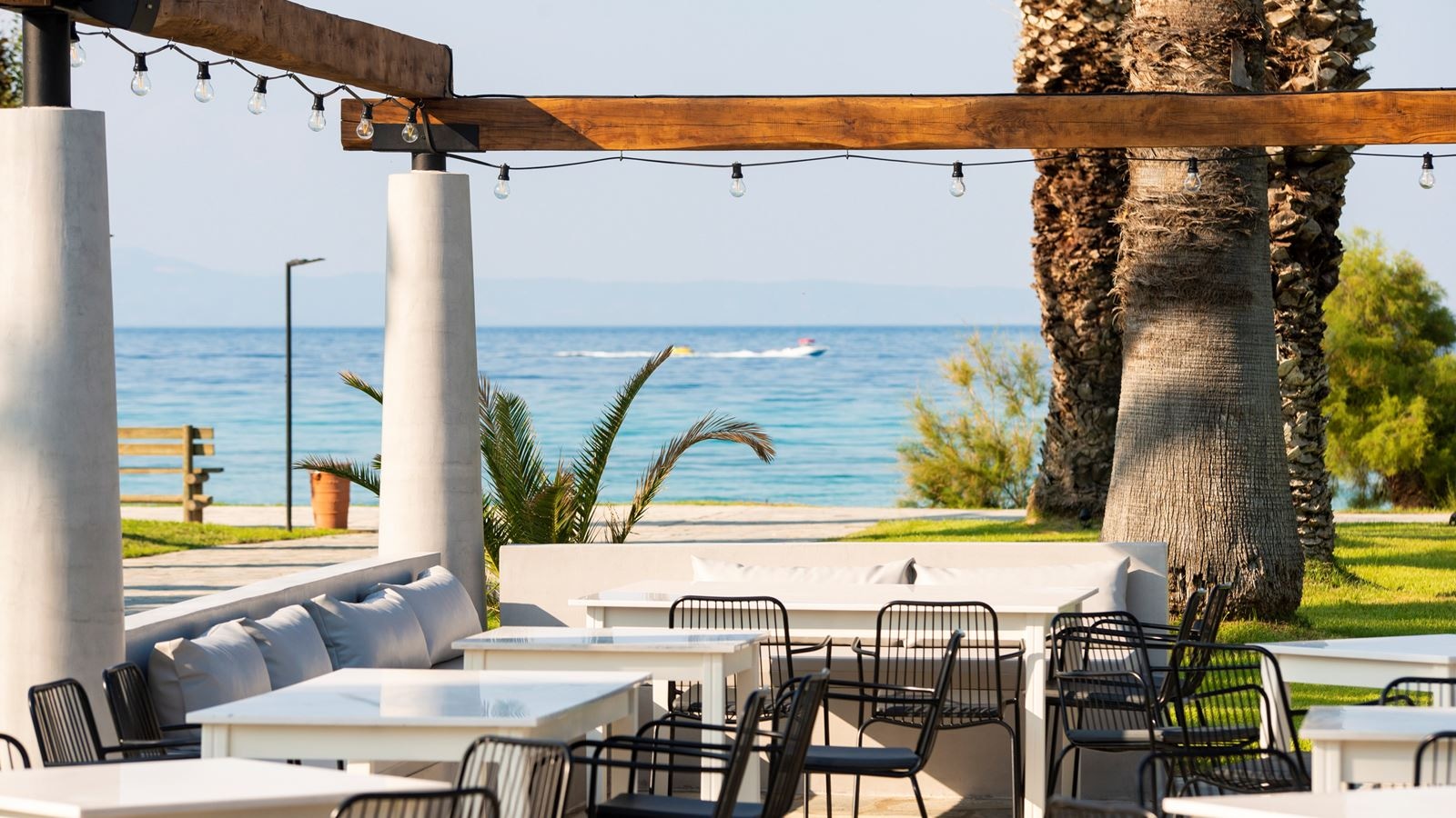 restaurants-magnolia-mediterranean-restaurant