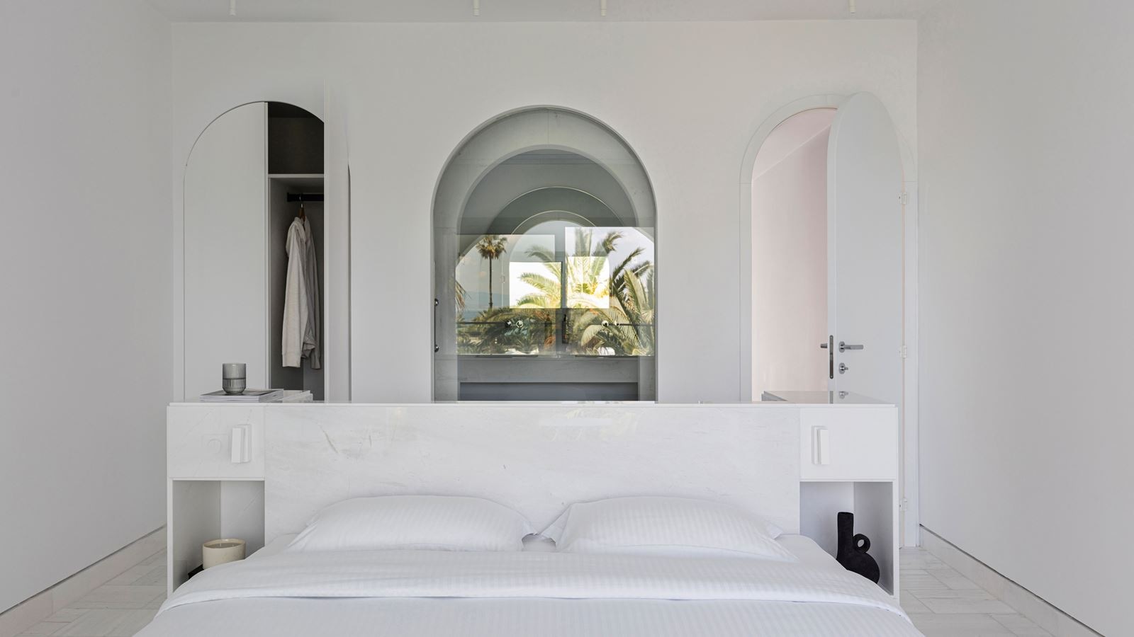 rooms-suite-2-bedrooms-gardenview-privatepool