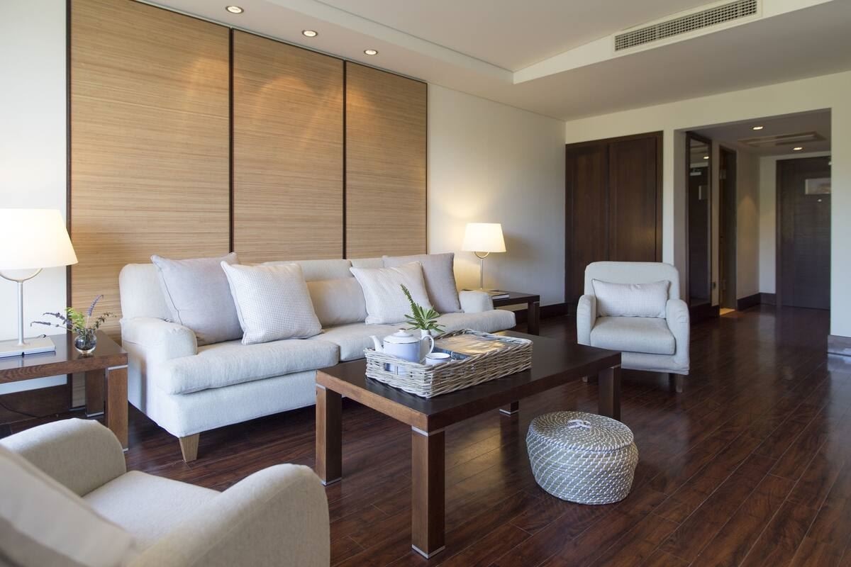 rooms-2-bedroms-grand-suite-sea-or-marina-view