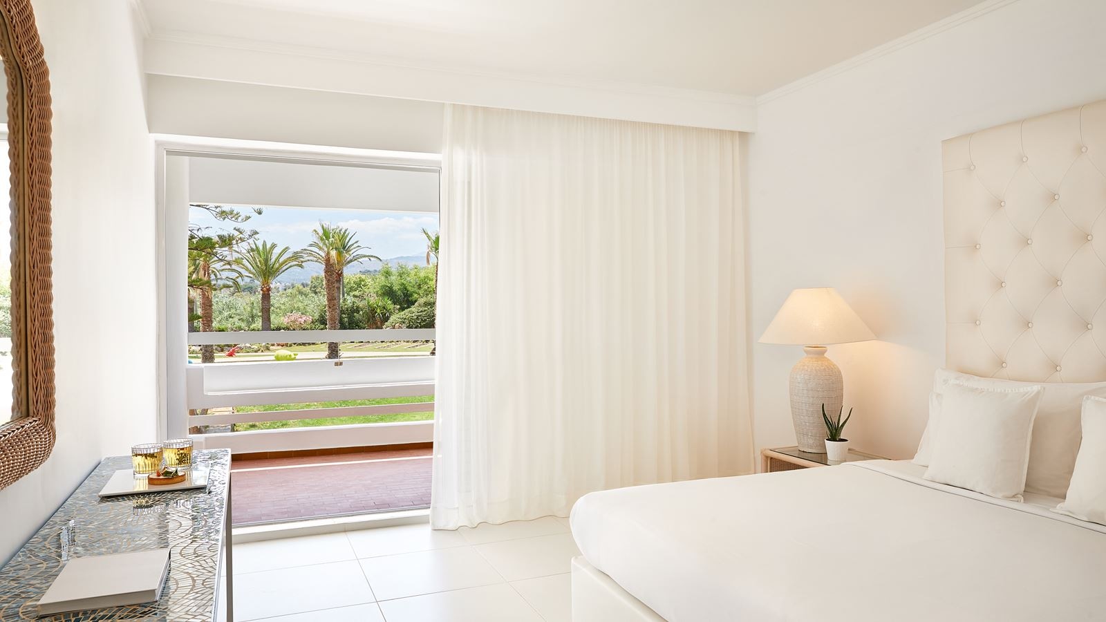 rooms-family-guestroom