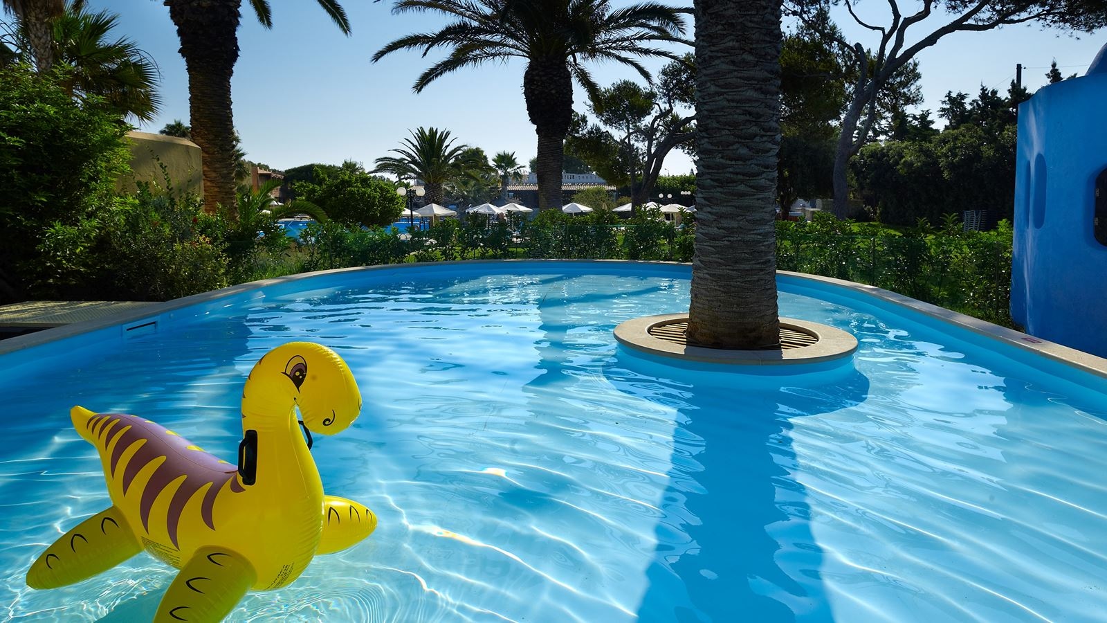 pools-outdoor-childrens-pool