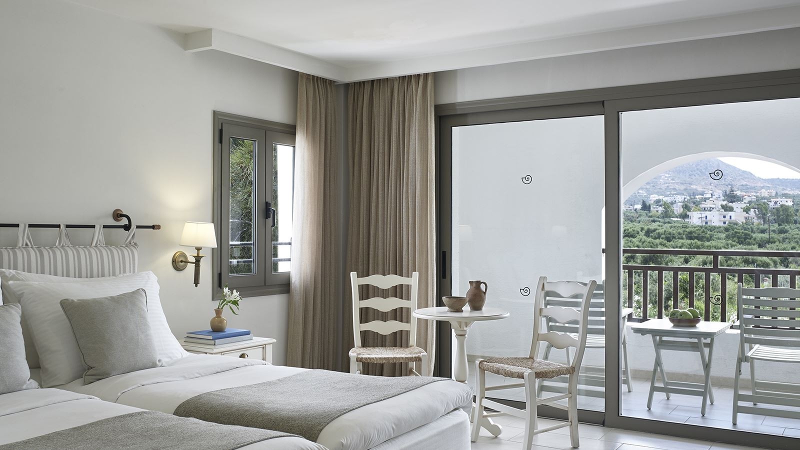 rooms-room-deluxe-single-use-mountain-view