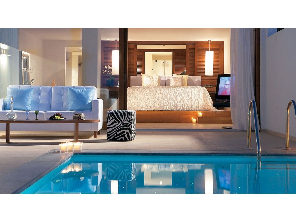 rooms-amirandes-vip-suite-2-bedrooms-garden-view-heated-private-pool