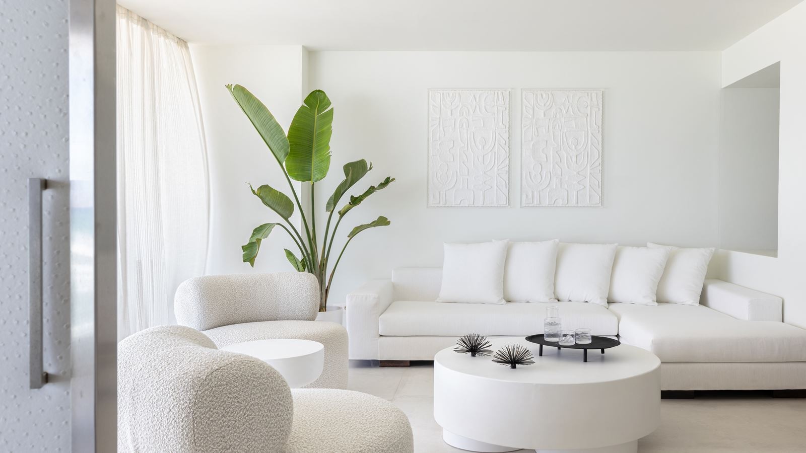 rooms-suite-grand-1-bedroom-sea-front