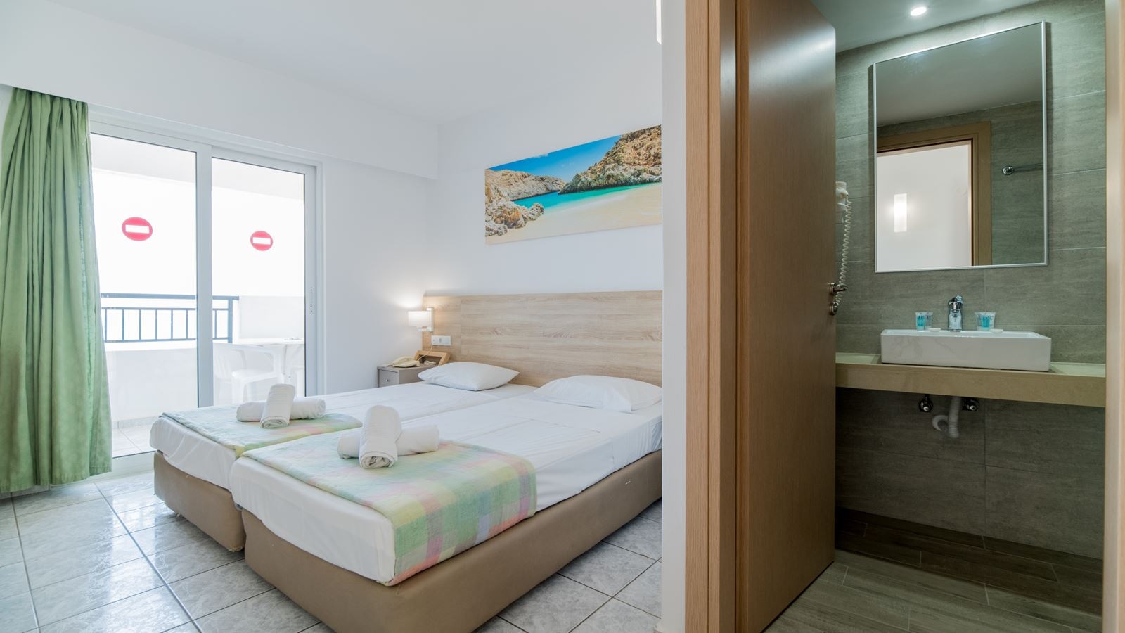 rooms-room-double-superior-side-sea-view