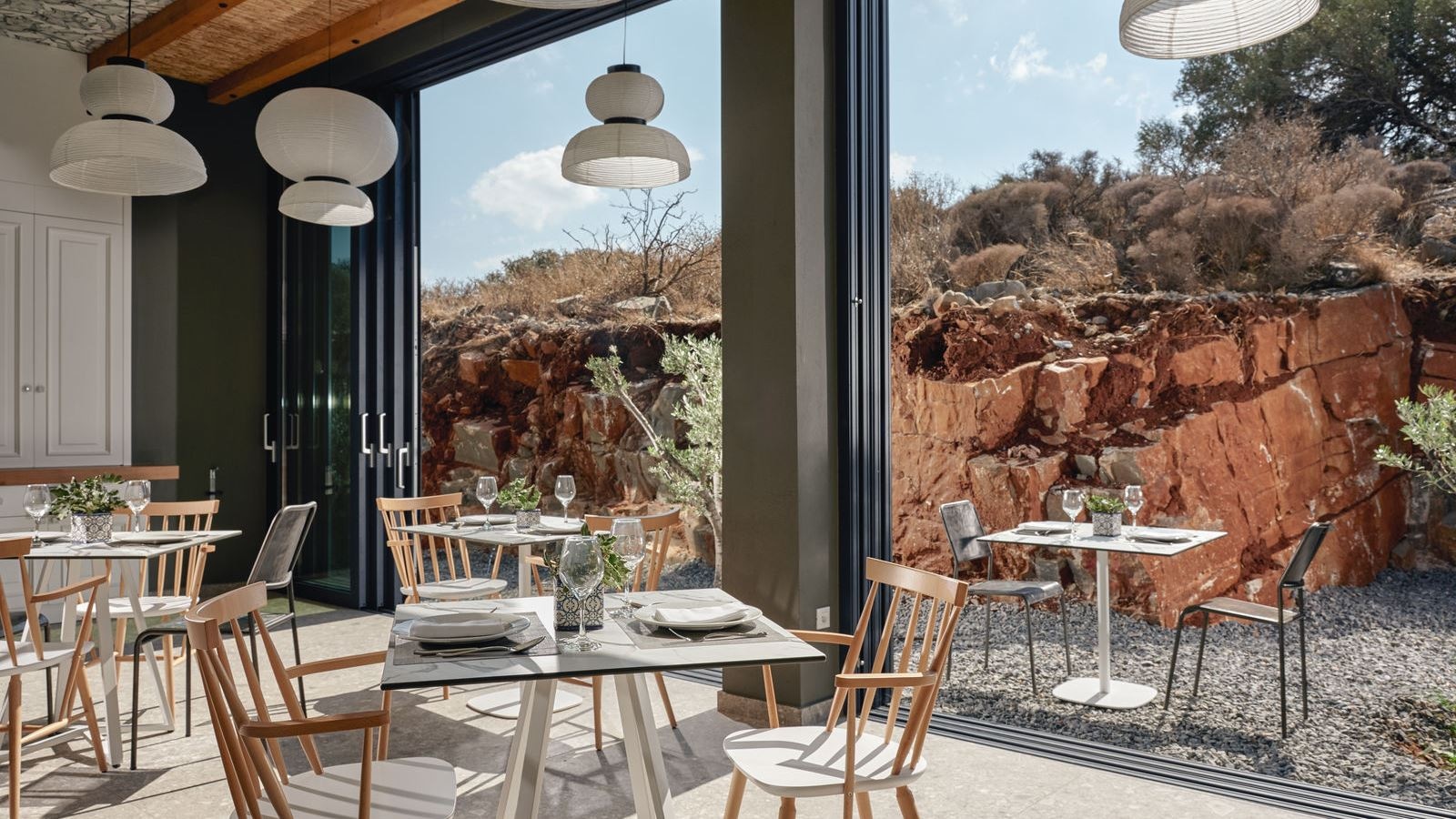 restaurants-greco-levante-bar--restaurant