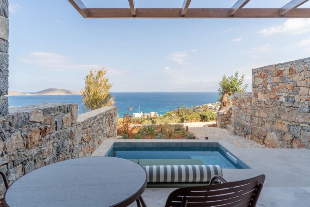 rooms-loft-plunge-pool-sea-view