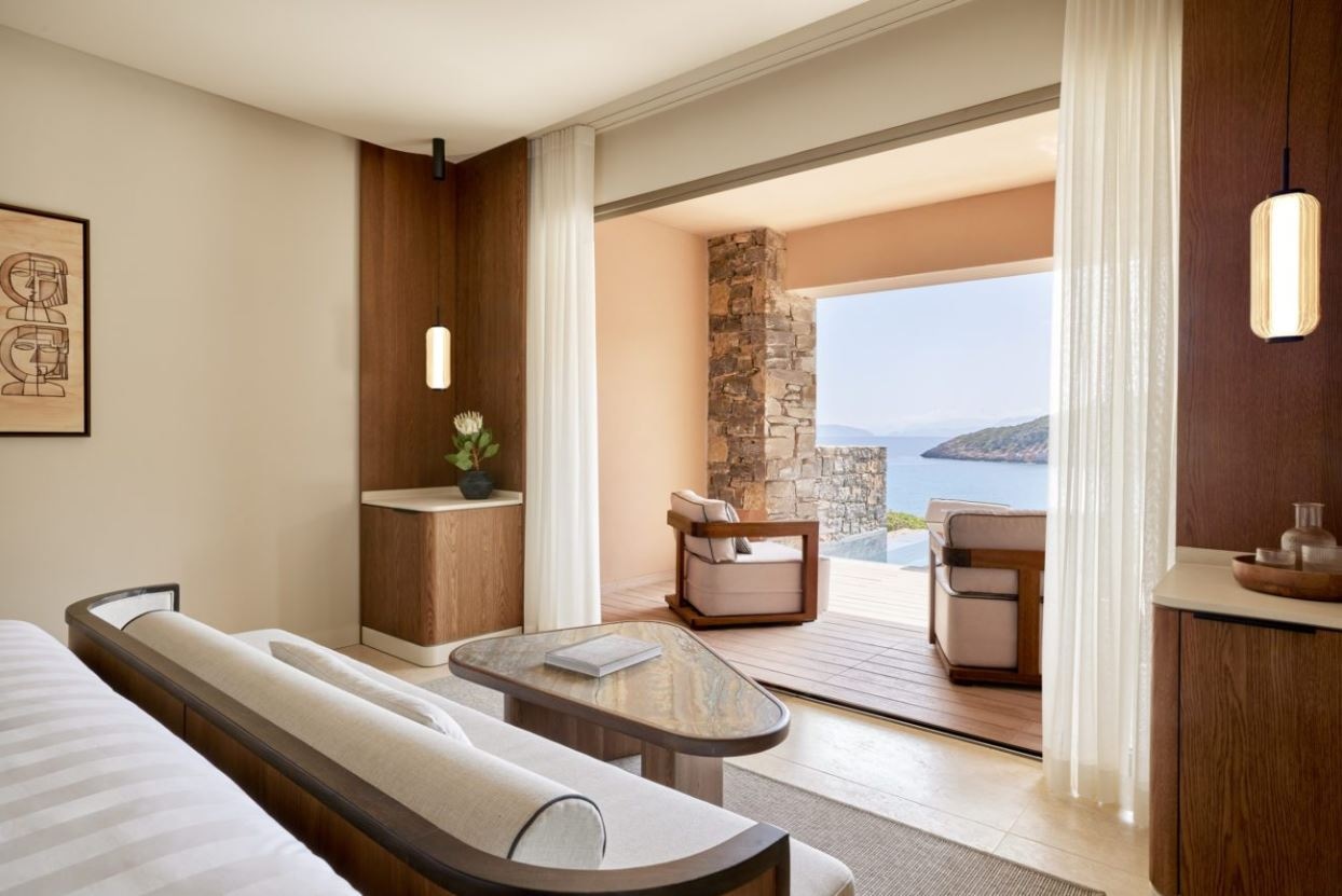rooms-the-collection-premium-one-bedroom-suite-sea-view-with-private-pool