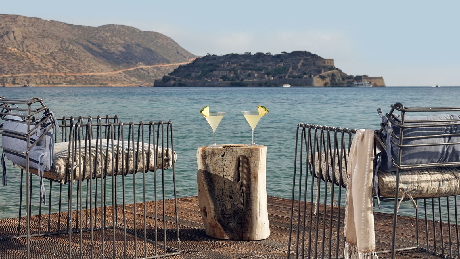 bars-vilebrequin-la-plage-beach-bar