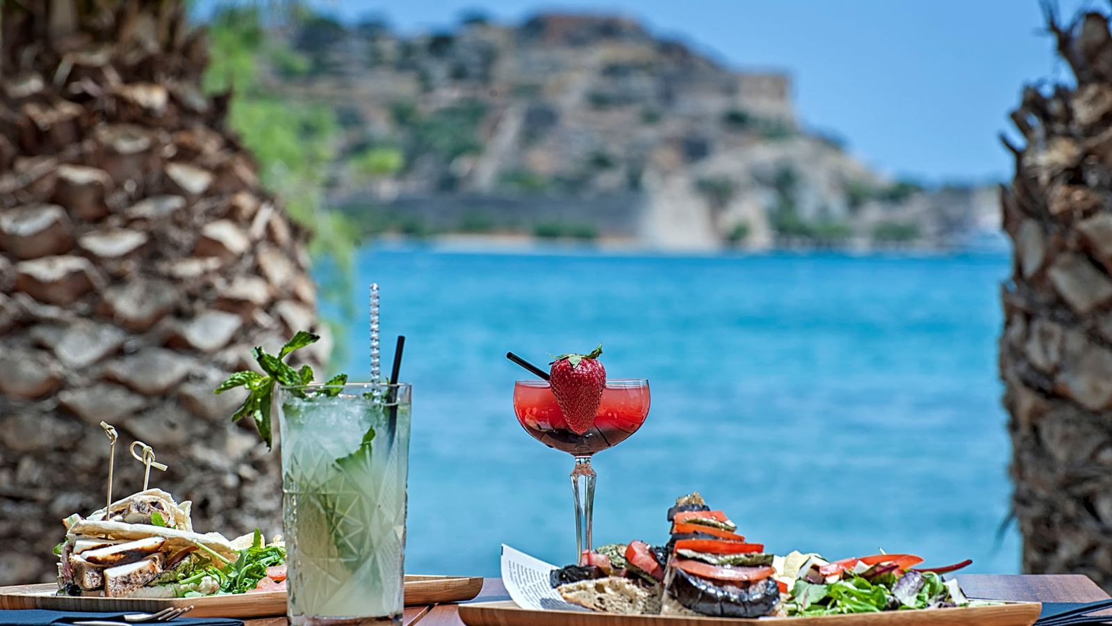 bars-vilebrequin-la-plage-beach-bar
