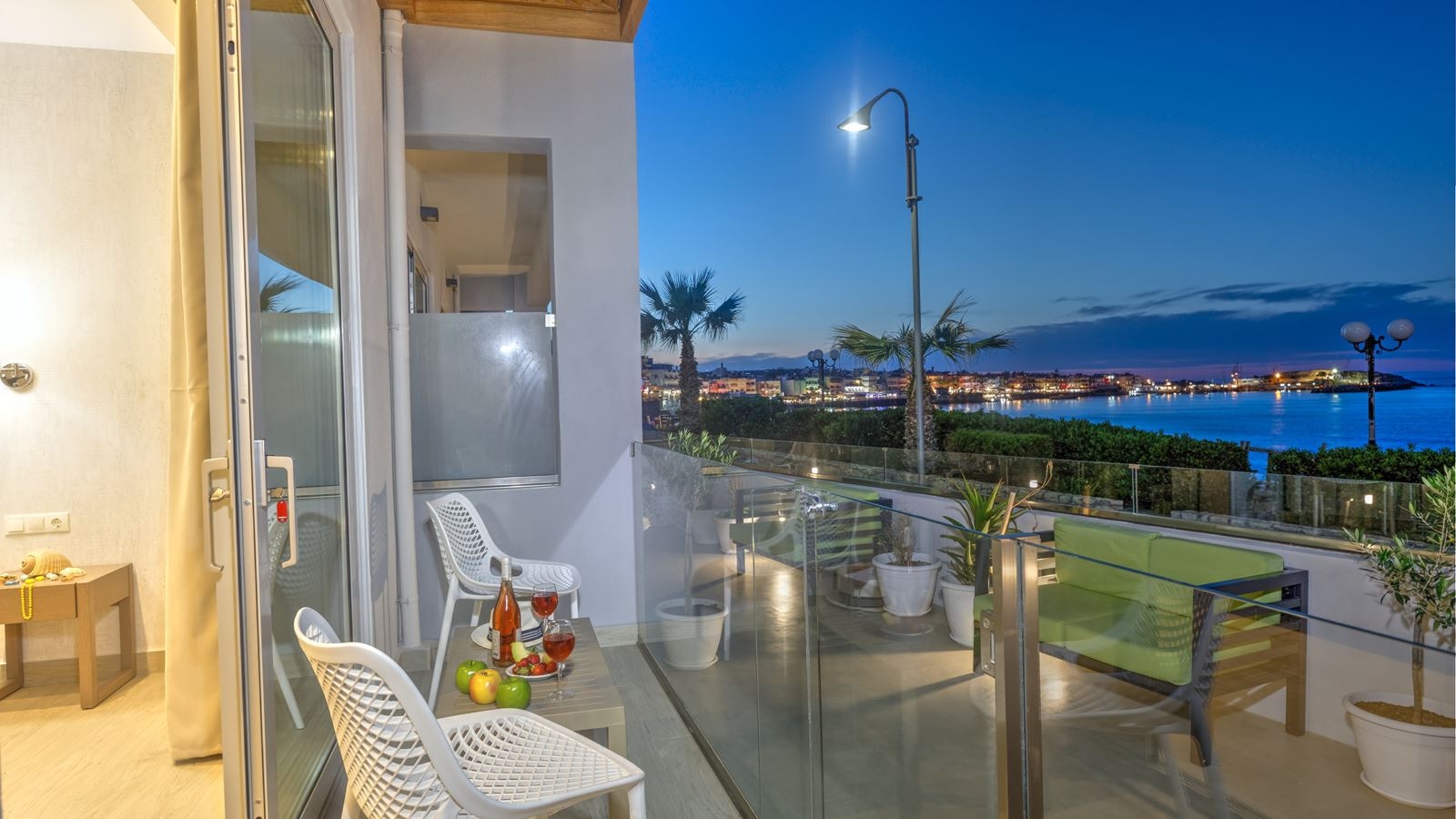 rooms-superior-room-sea-view