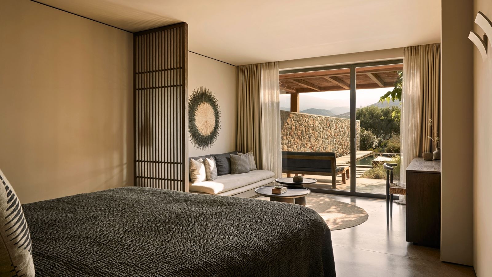 rooms-suite-1-bedroom-private-pool