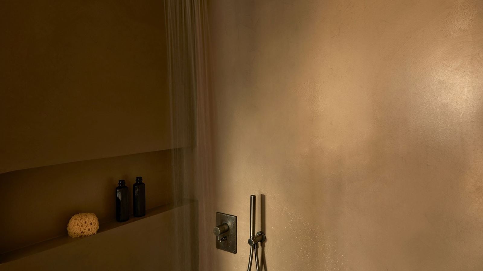 rooms-zen-beachfront-bungalow