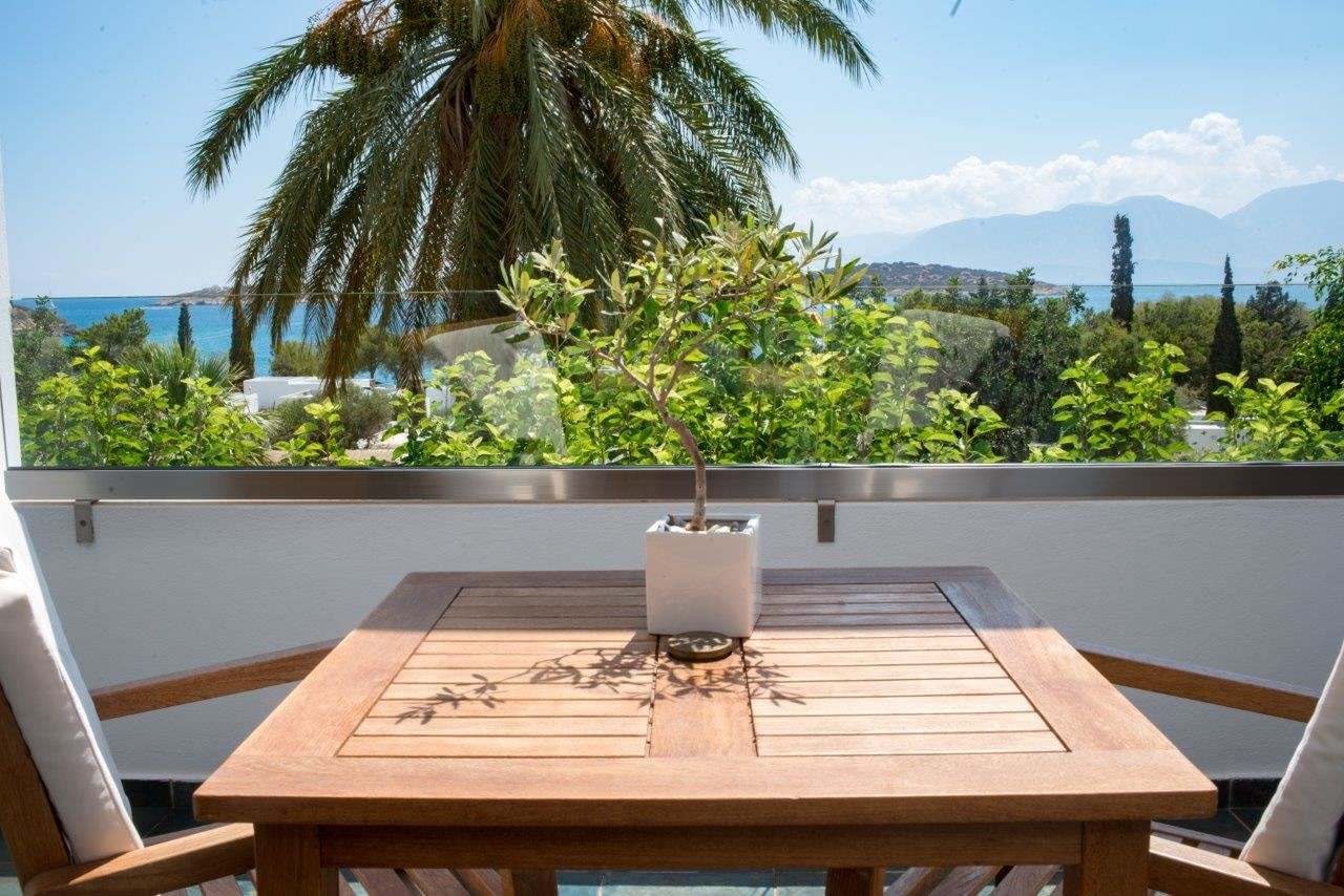 rooms-double-or-twin-room-sea-view-main-building