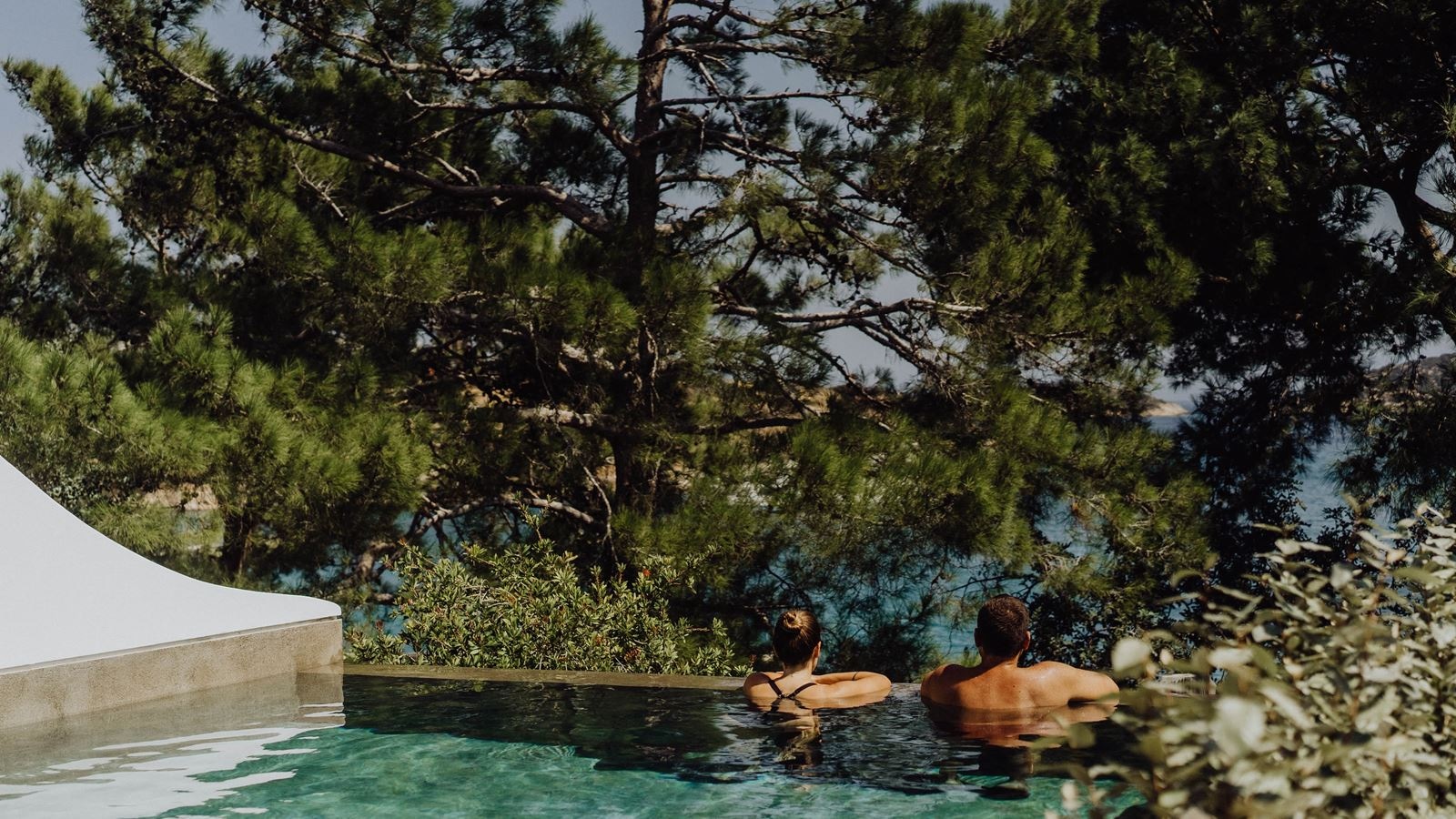 rooms-2-bedroom-maisonette-private-pool