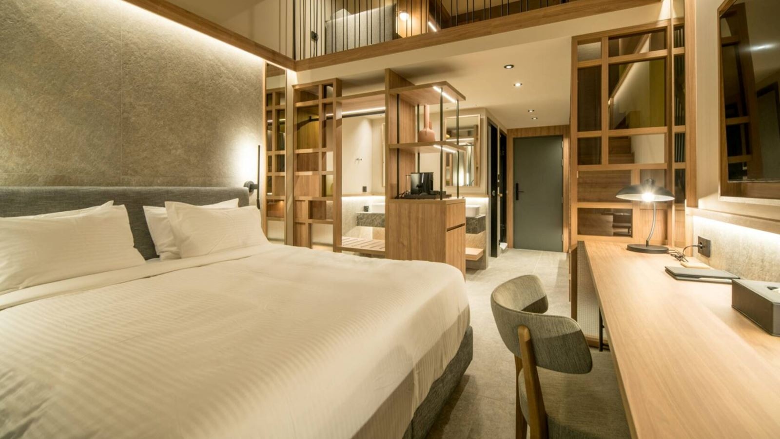 rooms-maisonette-family-gardenview