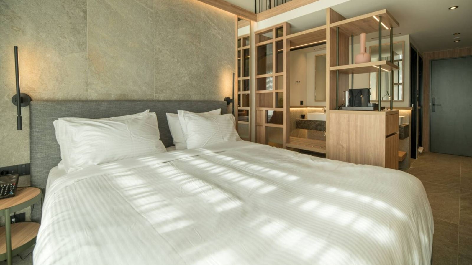 rooms-maisonette-family-gardenview