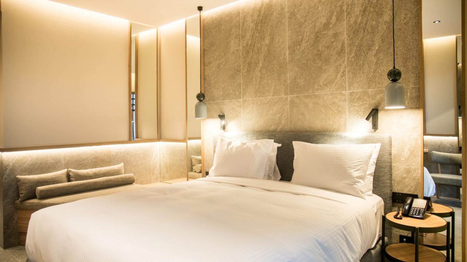 rooms-clasic-double-seaview-balcony