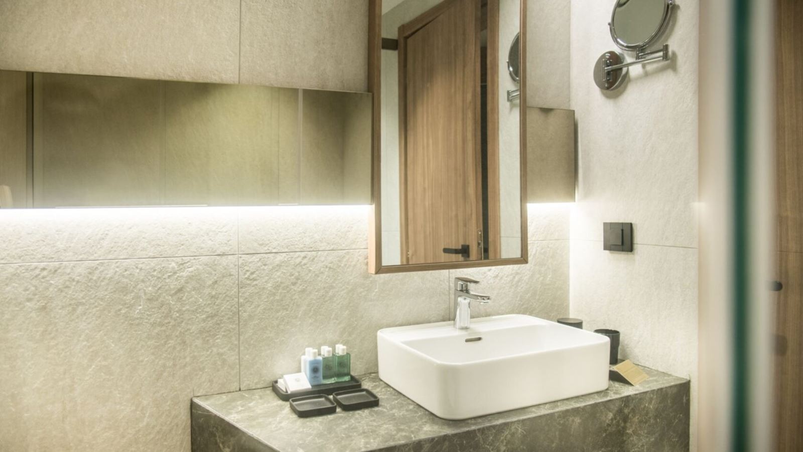 rooms-classic-double-seaview-outdoor-jacuzzi