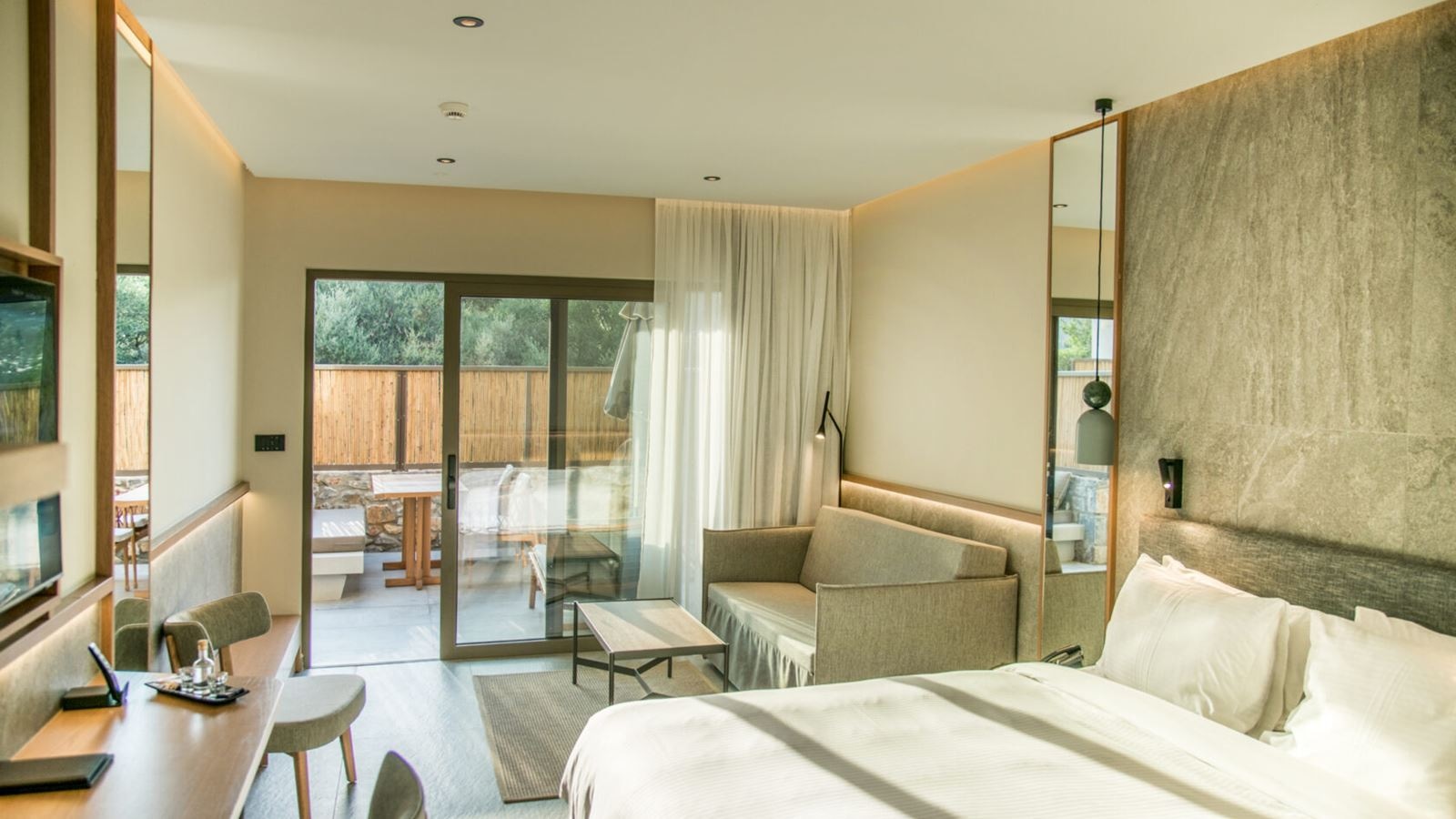 rooms-petite-suite-gardenview