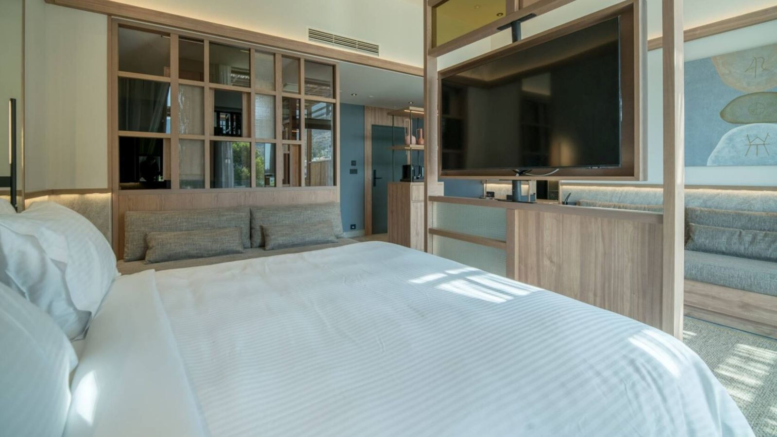 rooms-petite-suite-seaview-outdoor-jacuzzi