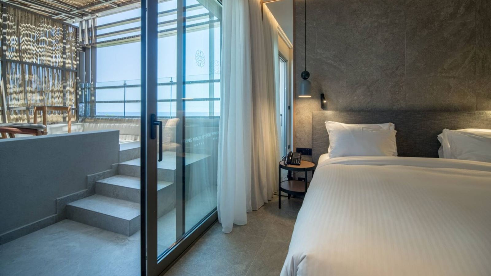 rooms-serenity-suite-seaview