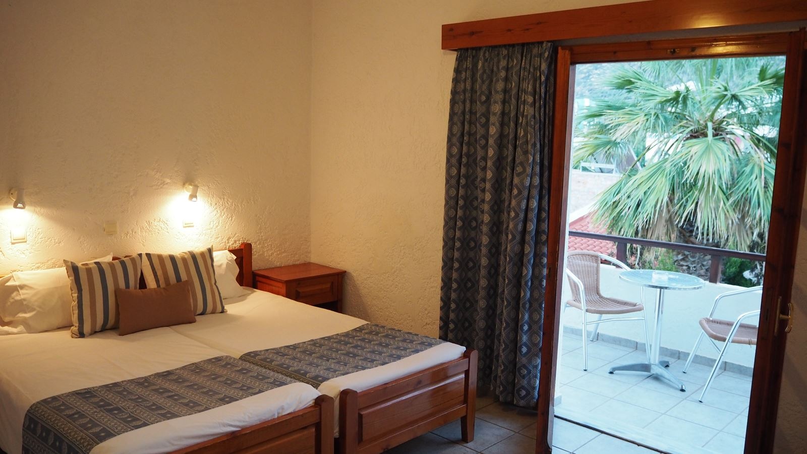 rooms-standard-bungalow