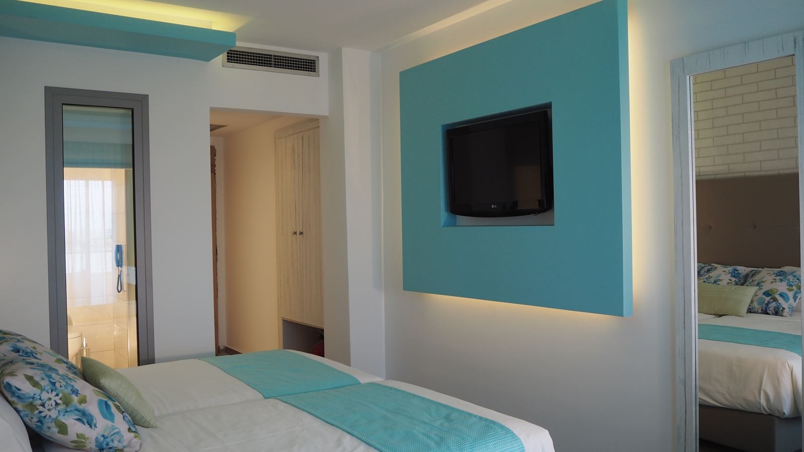 rooms-superior-double-sea-view