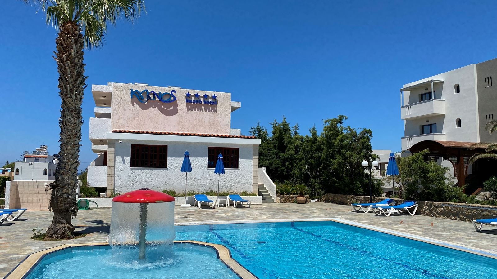 pools-outdoor-childrens-pool