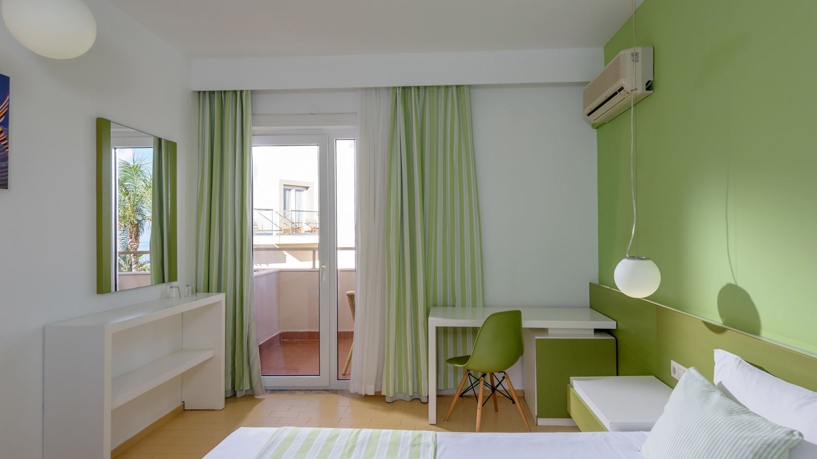 rooms-double-room-land-view