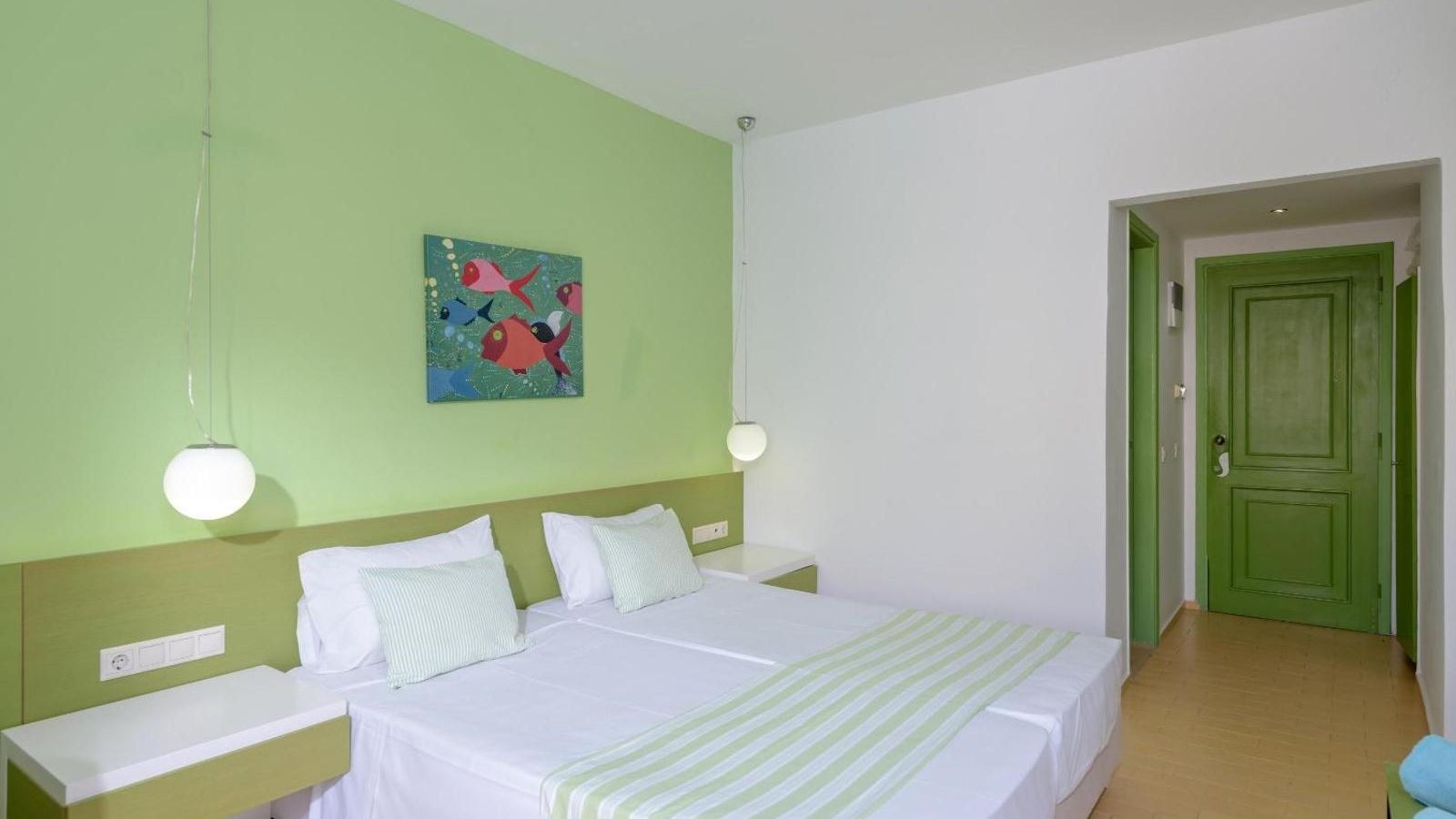 rooms-double-room-side-sea-view